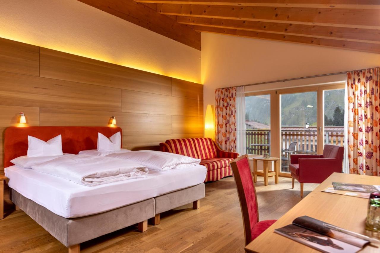 Hotel Walserberg Warth  Oda fotoğraf