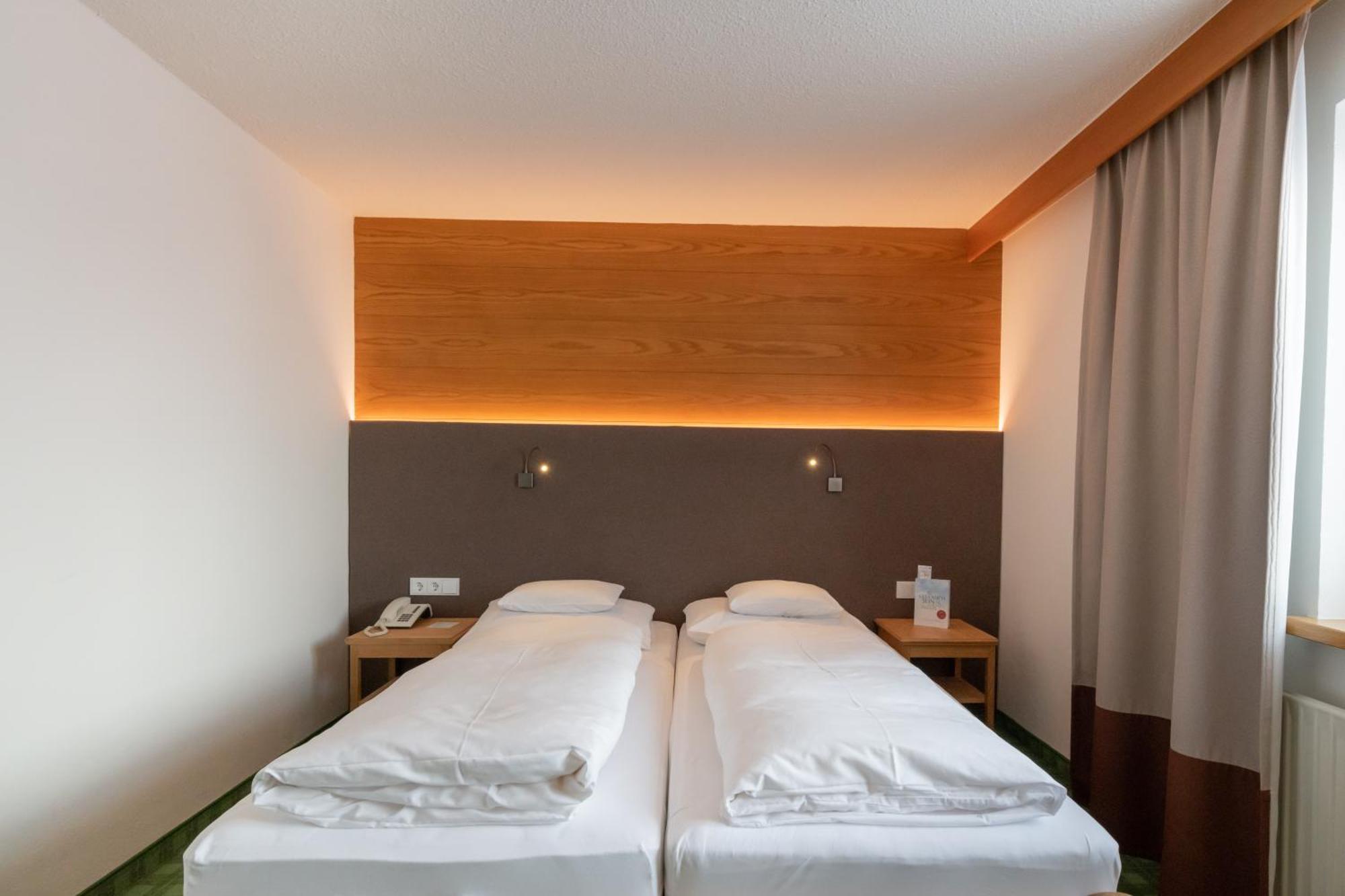 Hotel Walserberg Warth  Oda fotoğraf