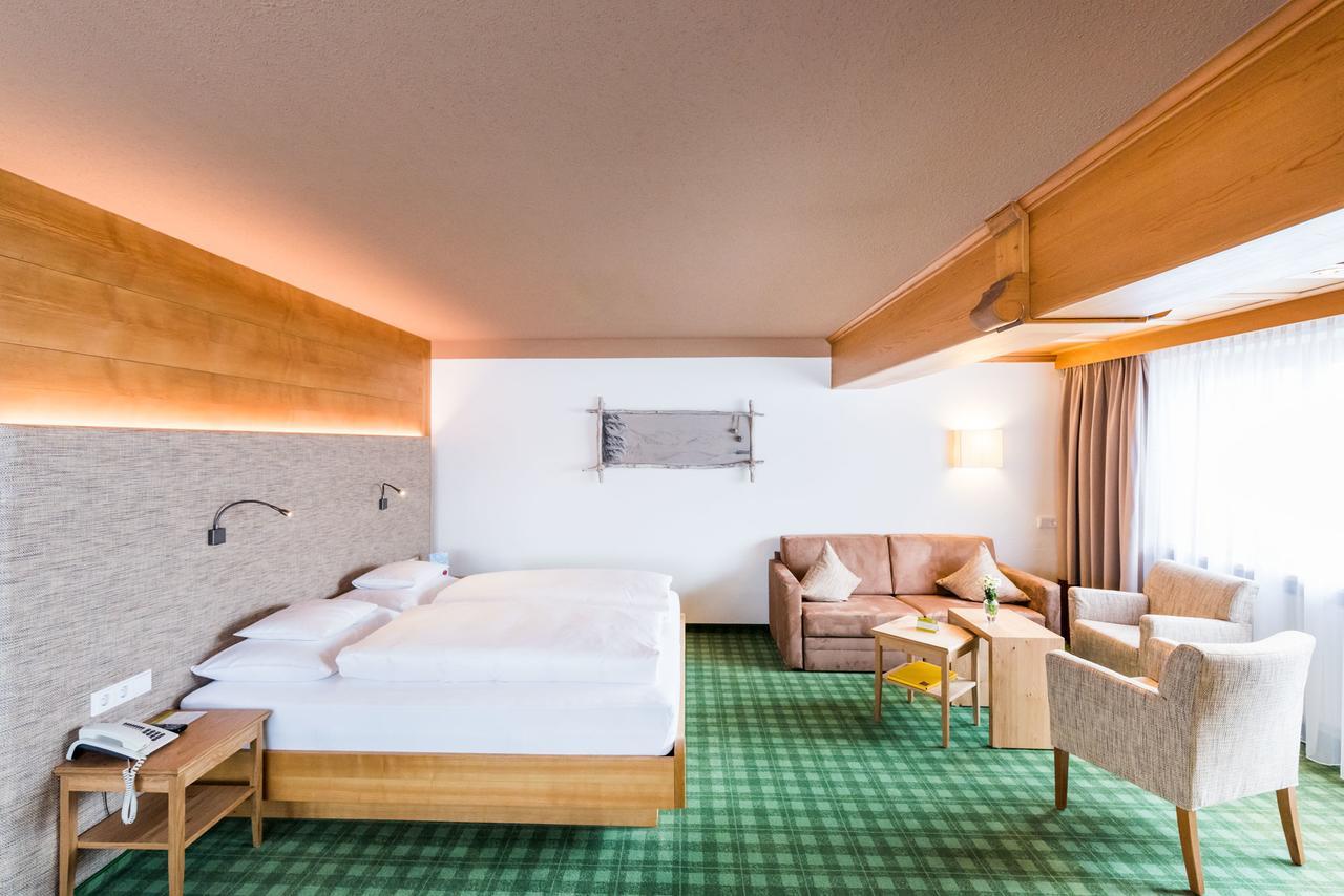 Hotel Walserberg Warth  Dış mekan fotoğraf