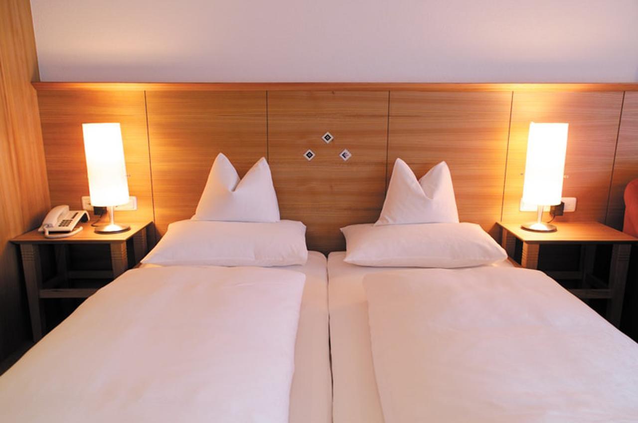 Hotel Walserberg Warth  Oda fotoğraf