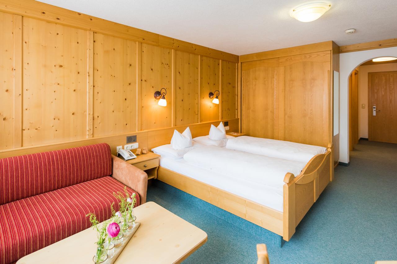 Hotel Walserberg Warth  Dış mekan fotoğraf
